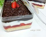 Foto langkah ke 8 dari resep Chocoberry Dessert Box.