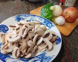 Foto del paso 1 de la receta: Arroz con Pollo y Champiñones