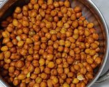 A picture of step 1 of Bihari Style Chana Ghugni.