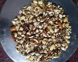 A picture of step 4 of Dry fruit Chikki.