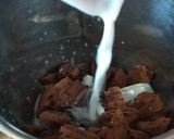 A picture of step 2 of Choco Biki Smoothie.