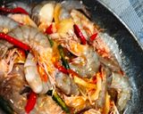 Foto langkah ke 9 dari resep Udang pedas asam manis.