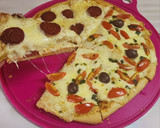 Foto del paso 11 de la receta: Pizza Margarita 🍅🌿 (Tomate Cherry, Albahaca y Ajo) + Pizza Pepperoni 🍕🔥