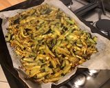 Une image de l'étape 5 de Frites de courgettes aux épices orientales et graines de lin.