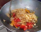 Foto langkah ke 4 dari resep Mie goreng sagu.