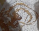 A picture of step 3 of Walnuts honey pancakes.