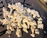Une image de l'étape 4 de Salade de riz épicé aux tomates, laitue rouge et feta sauce melfor.