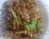 A picture of step 2 of Bhuna Qeema.