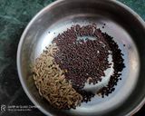 A picture of step 2 of Healthy upma.