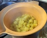 Une image de l'étape 4 de Soupe de homard pommes de terre et poivrons au persil et parmesan.