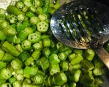A picture of step 2 of Quick bhindi fry.