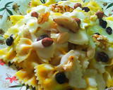 Foto del paso 23 de la receta: Farfalle de limón y cúrcuma en salsa de chocolate blanco y frutos secos