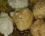 Foto langkah ke 2 dari resep Bakso Goreng Mekar.