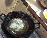 Foto langkah ke 3 dari resep Sate telur gulung (+tips anti gagal).