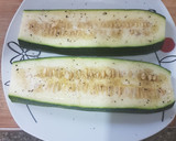 Foto del paso 2 de la receta: Pizzeta de calabacín en el microondas