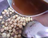 A picture of step 4 of Amritsari Pindi Chole.