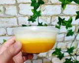 Foto langkah ke 7 dari resep Puding Lapis Nutrisari Jeruk in Cup 🍮🍮🍮.