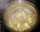 Foto del paso 1 de la receta: Caldo de pescado para paella o sopa