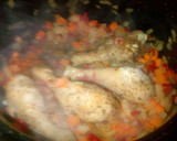 Foto del paso 5 de la receta: Guiso de arroz con patas de pollo