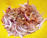 A picture of step 1 of Pan grilled minced beef.