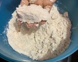 A picture of step 1 of Tuvar matar lilva ni kachori pigeon beans kachori hare tuvar aur matar ki kachori.
