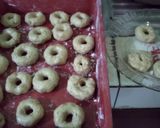 Foto langkah ke 4 dari resep Donat Bantet.