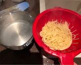 A picture of step 5 of 10 minute carbonara.