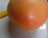 A picture of step 2 of Freash grape fruit juice simple.