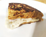 Foto del paso 7 de la receta: Tortilla de croissants rellena de Havarti y pavo