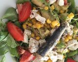 Foto del paso 2 de la receta Ensalada de canónigos, sardina y aguacate
