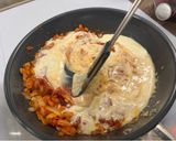 Szuper gyors sajtos-paradicsomos penne recept fázis 4 fotója