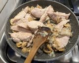 Foto del paso 4 de la receta: Pollo con champiñones