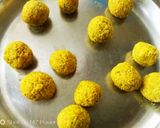 A picture of step 4 of Quinoa avocado balls.