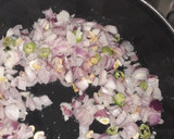 રોટલી ના પોહા (Rotli Poha Recipe In Gujarati) રેસીપી સ્ટેપ2ફોટો