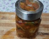 A picture of step 6 of Carrot and radish green chilli pickle.