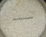 A picture of step 1 of Kanda Poha.