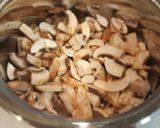 Foto del paso 2 de la receta: Solomillo de cerdo en salsa de champiñones
