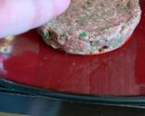 صورة لخطوة 3 من وصفة تشيز بيف برغر 🍔