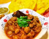 A picture of step 3 of Chole Bhature.