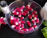 Une image de l'étape 1 de Tzatziki de radis roses.