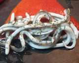 Foto del paso 3 de la receta: Piquillos rellenos de torta del casar