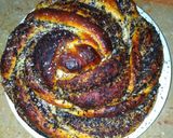 A picture of step 9 of Chocolate pawri (donut bread).