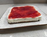 Foto del paso 4 de la receta Tarta de Queso Philadelphia con Mermelada de Fresa