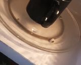 Foto del paso 5 de la receta: Tortita de banana, avena y cacao fitt al microondas