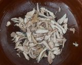 Foto del paso 1 de la receta: Pancit lomi de pollo