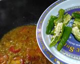 A picture of step 3 of Turai qeema Hara masala ♥️.