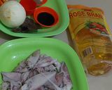 Foto langkah ke 1 dari resep Adobong Pusit/Cumi-cumi Adobo.