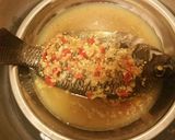 Foto langkah ke 4 dari resep Thai Lime & Garlic Steamed Fish.