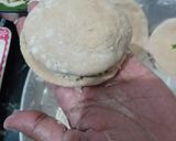 A picture of step 3 of Gobhi Paratha.
