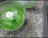 A picture of step 4 of Kiwi lemonade.